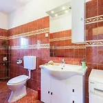 Cape Deluxe Apartman Rtina