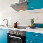 Cape Deluxe Apartman *