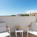 Cape Deluxe Apartman Rtina