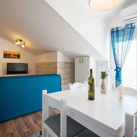 Cape Deluxe Lägenhet Rtina