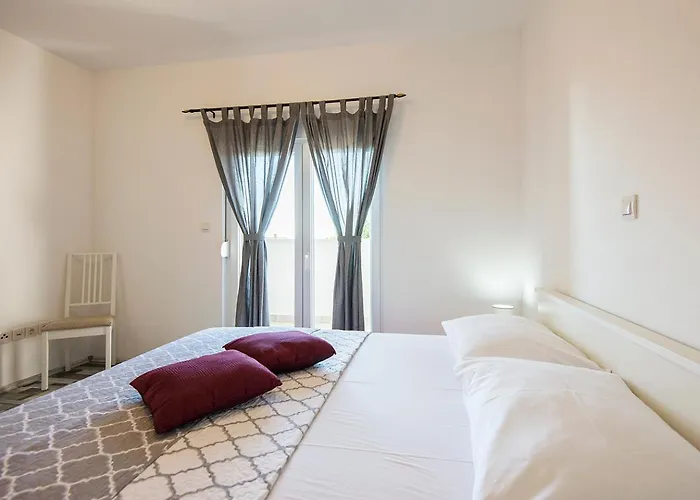 아파트 Cape Deluxe 르티나