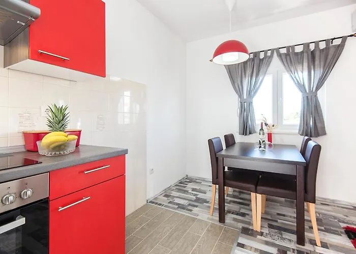 Cape Deluxe * 르티나